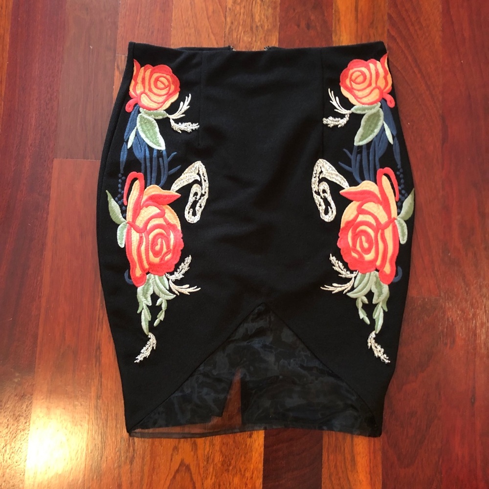 Endless Rose Floral skirt